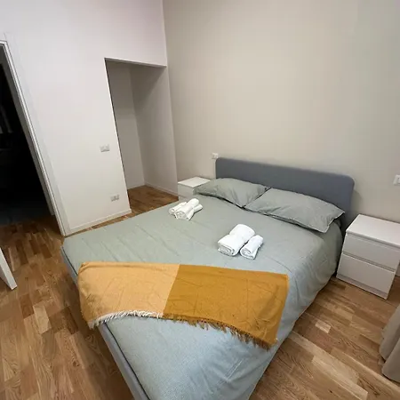 Apartman Bn - Via Savona Milánó
